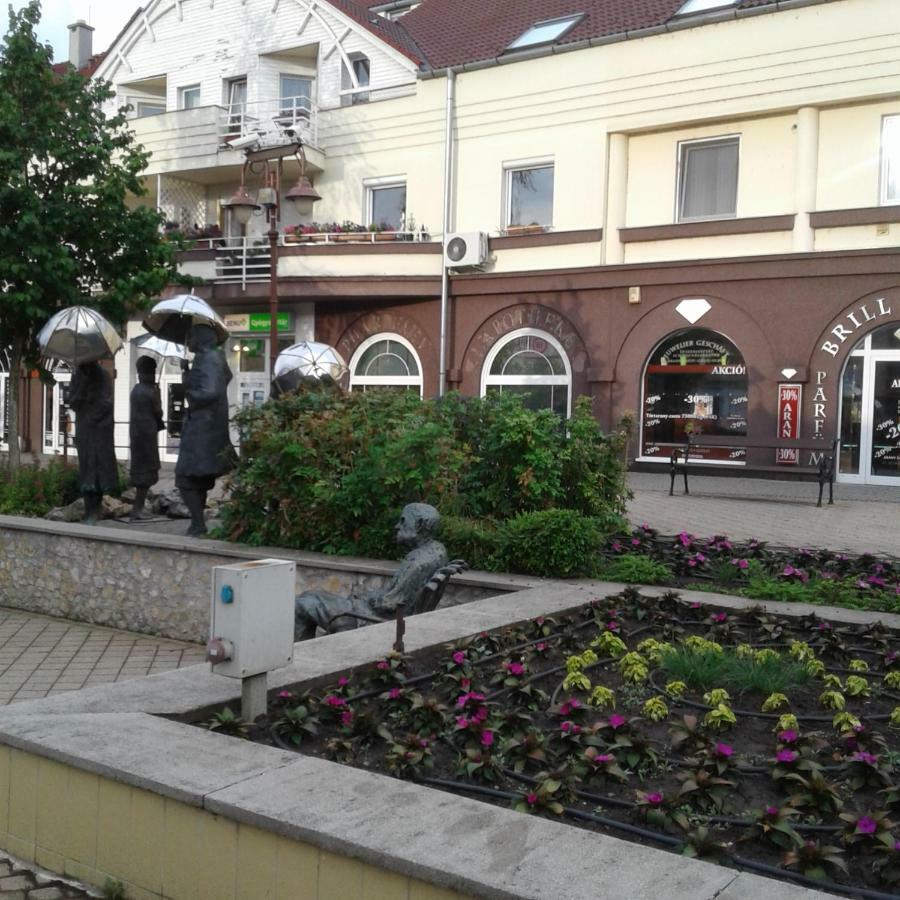 Mary Apartment Шиофок Экстерьер фото