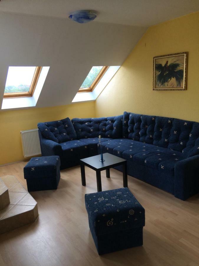 Mary Apartment Шиофок Экстерьер фото